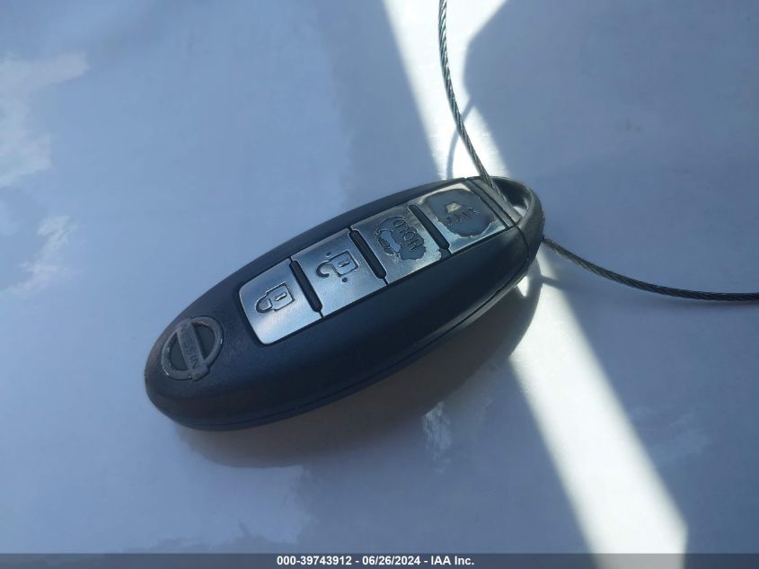 2017 Nissan Sentra Sr VIN: 3N1AB7AP9HY215206 Lot: 39743912