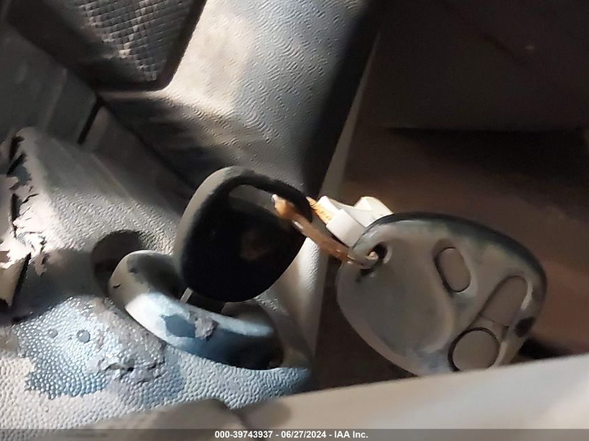 2004 Cadillac Srx V8 VIN: 1GYEE63A240178359 Lot: 39743937