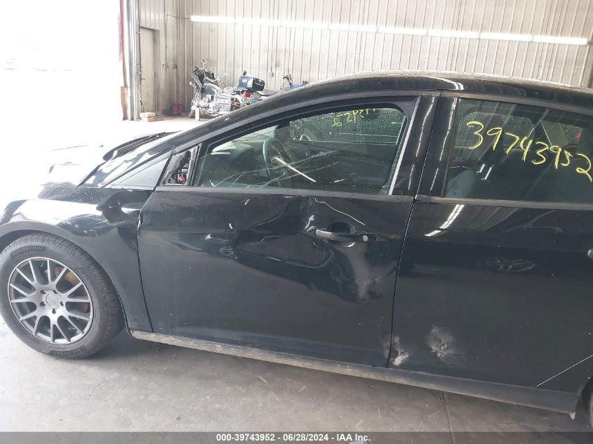 2016 Ford Focus Se VIN: 1FADP3F25GL246144 Lot: 39743952