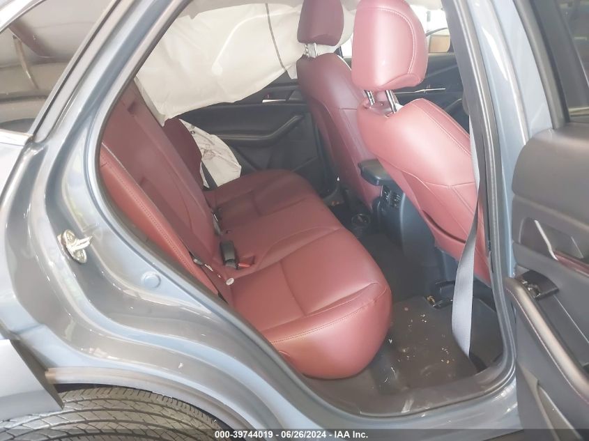 2024 Mazda Cx-30 2.5 S Carbon Edition VIN: 3MVDMBCM8RM667634 Lot: 39744019