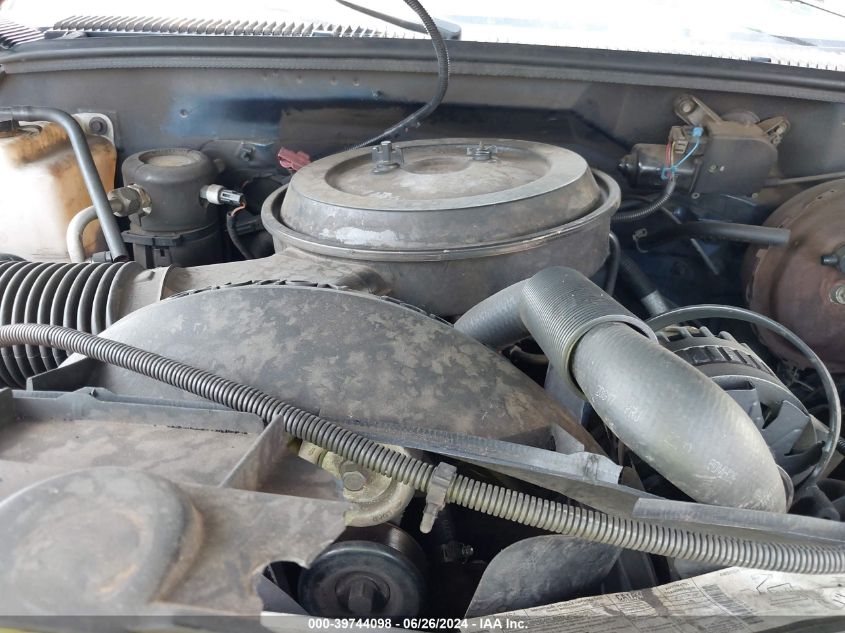 1995 Chevrolet Gmt-400 C1500 VIN: 1GCEC14H1SZ194393 Lot: 39744098