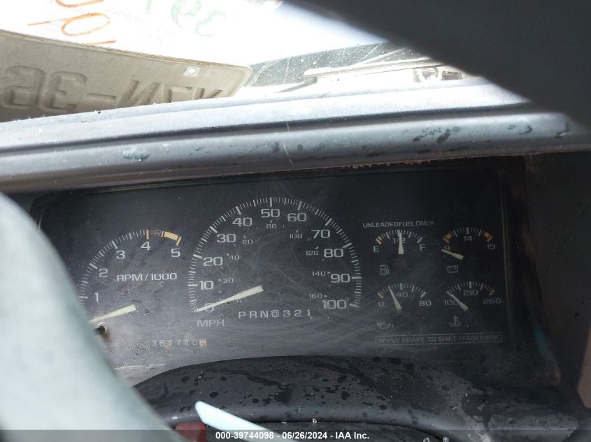 1995 Chevrolet Gmt-400 C1500 VIN: 1GCEC14H1SZ194393 Lot: 39744098