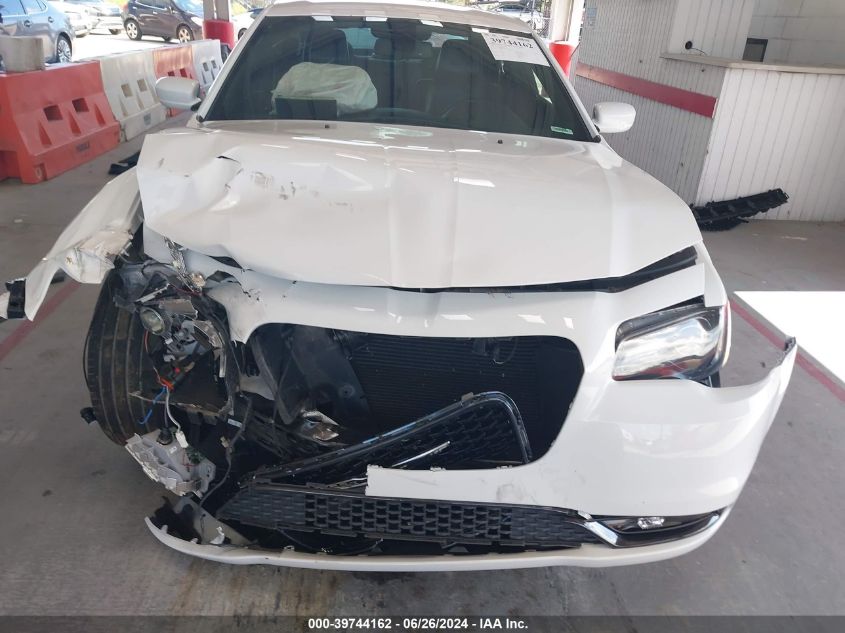 2019 Chrysler 300 S VIN: 2C3CCABG0KH537944 Lot: 39744162