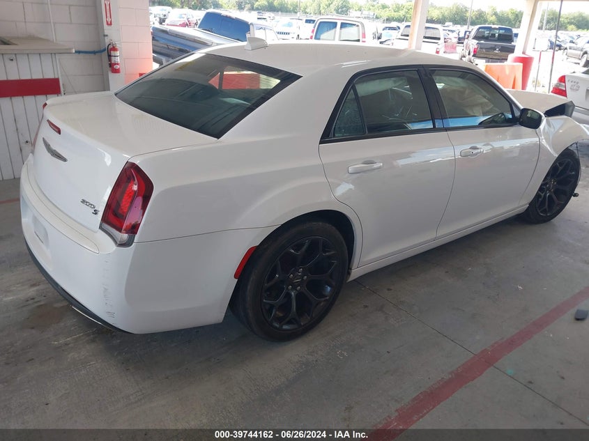 VIN 2C3CCABG0KH537944 2019 CHRYSLER 300 S
