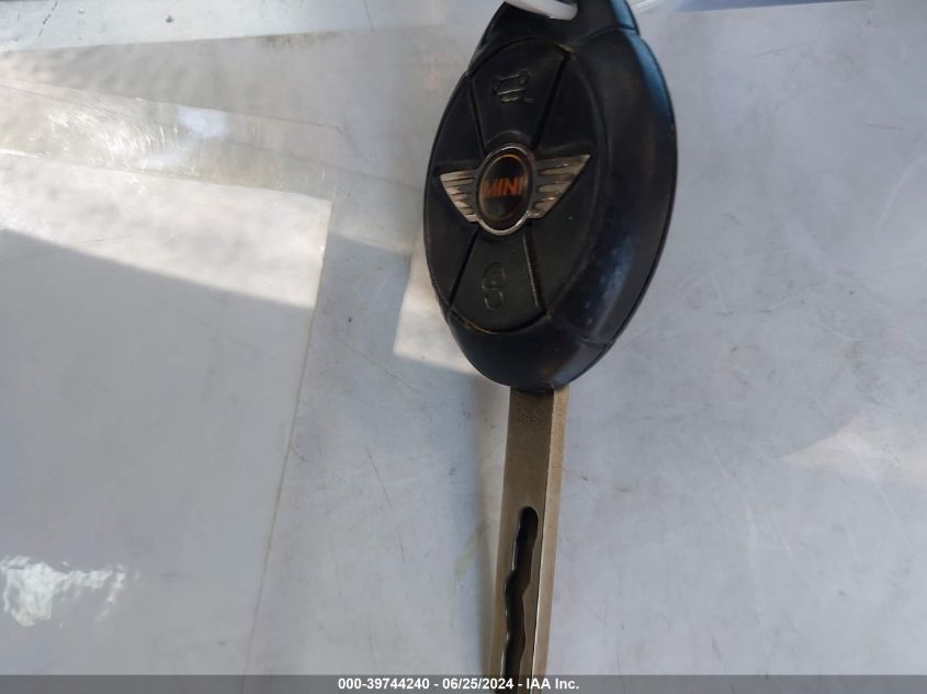 2005 Mini Cooper VIN: WMWRC33415TJ67713 Lot: 39744240