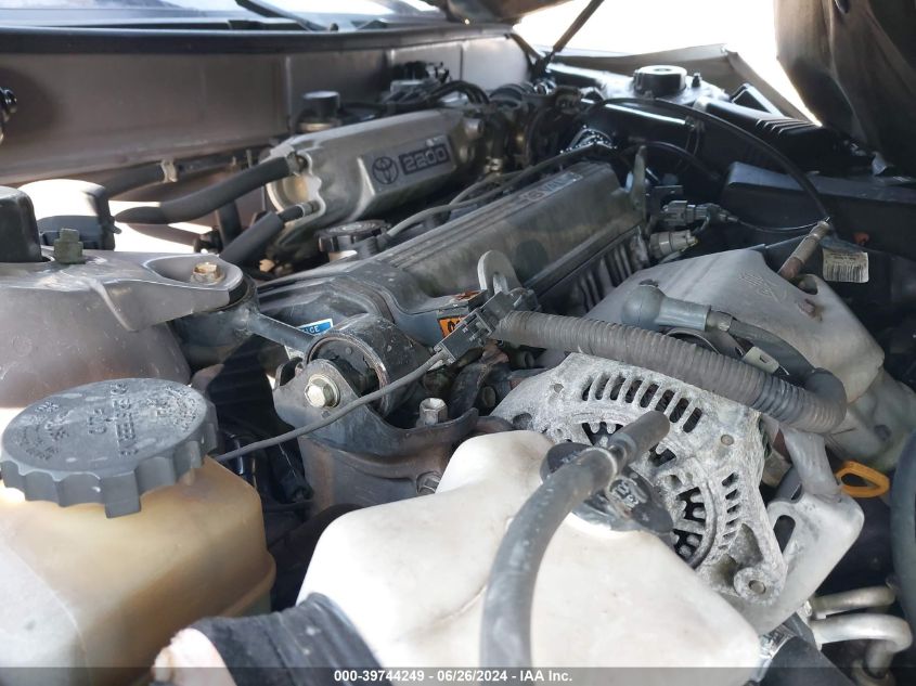 1995 Toyota Camry Le VIN: 4T1SK12E4SU475613 Lot: 39744249