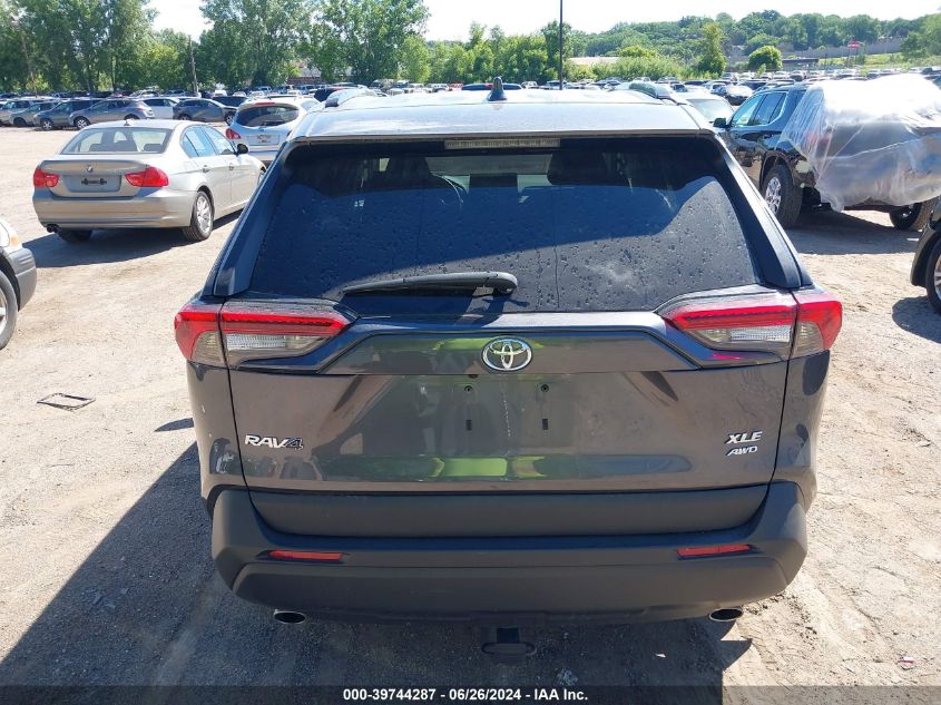 2021 Toyota Rav4 Xle/Xle Premium VIN: 2T3P1RFV1MW220512 Lot: 39744287