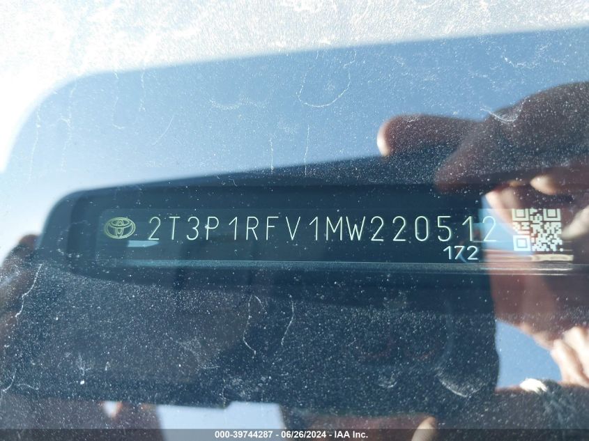 2021 Toyota Rav4 Xle/Xle Premium VIN: 2T3P1RFV1MW220512 Lot: 39744287