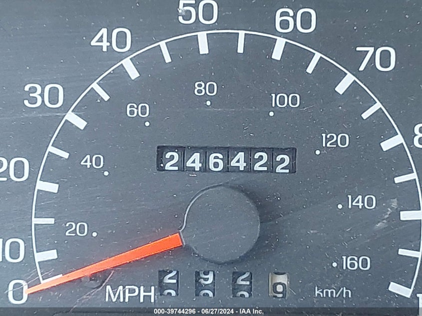 1999 Ford F-250 Lariat/Xl/Xlt VIN: 1FTNF21L2XEA73148 Lot: 39744296