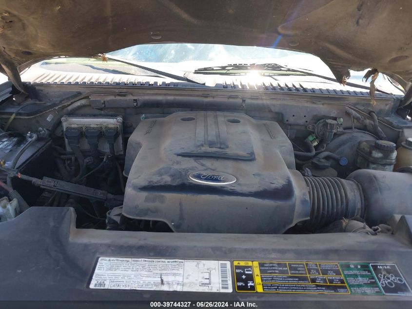 1FMRU15W13LB84393 2003 Ford Expedition Xlt