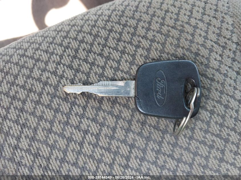 2001 Ford Expedition Xlt VIN: 1FMRU15W71LA74395 Lot: 39744349