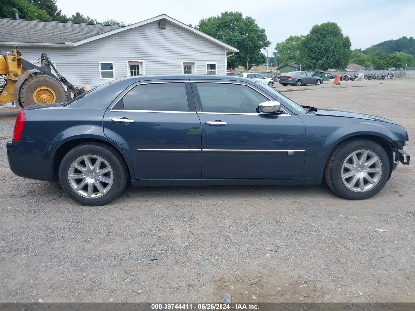 2008 Chrysler 300C Hemi VIN: 2C3KA63H38H218682 Lot: 39744411