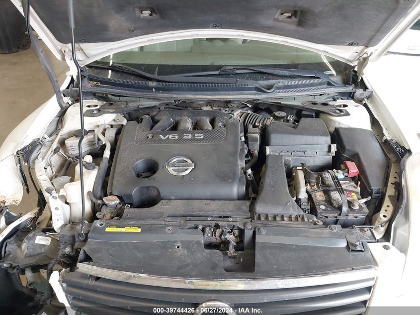 2008 Nissan Altima 3.5Se/3.5Sl VIN: 1N4BL21E78C175805 Lot: 39744426