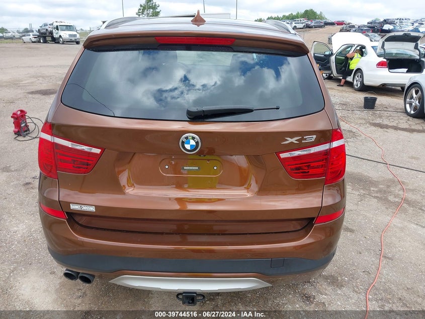 2017 BMW X3 xDrive28I VIN: 5UXWX9C3XH0T19674 Lot: 39744516