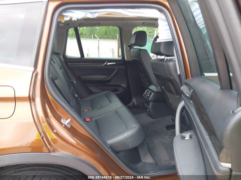 2017 BMW X3 xDrive28I VIN: 5UXWX9C3XH0T19674 Lot: 39744516