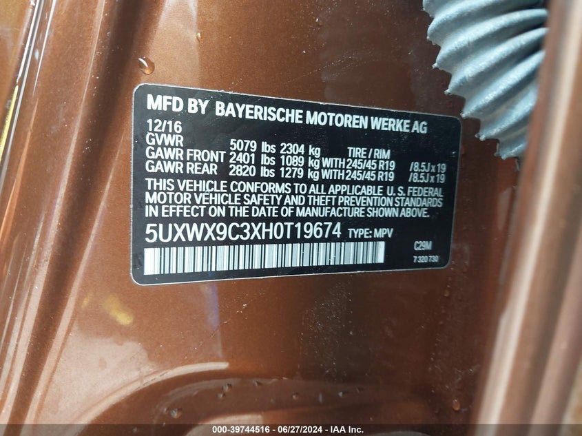 2017 BMW X3 xDrive28I VIN: 5UXWX9C3XH0T19674 Lot: 39744516