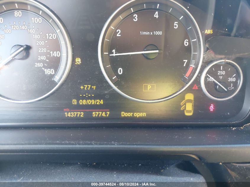 2011 BMW 528I VIN: WBAFR1C56BC672401 Lot: 39744524