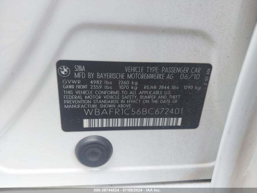 2011 BMW 528I VIN: WBAFR1C56BC672401 Lot: 39744524