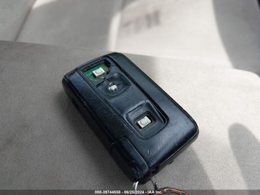 2004 Toyota Prius VIN: JTDKB20UX40101151 Lot: 39744558