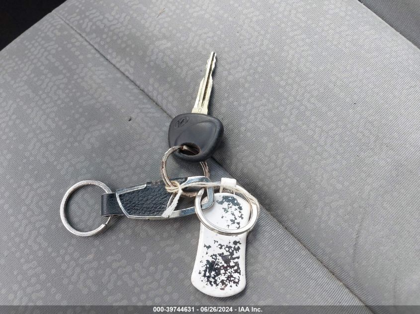 KMHDU4AD3AU875626 2010 Hyundai Elantra Se