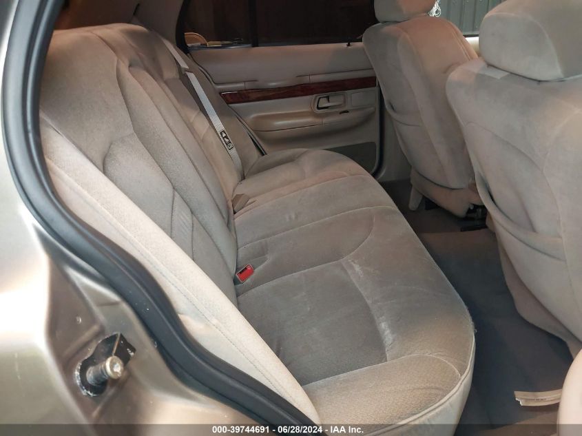 2001 Mercury Grand Marquis Gs VIN: 2MEFM74W81X713753 Lot: 39744691