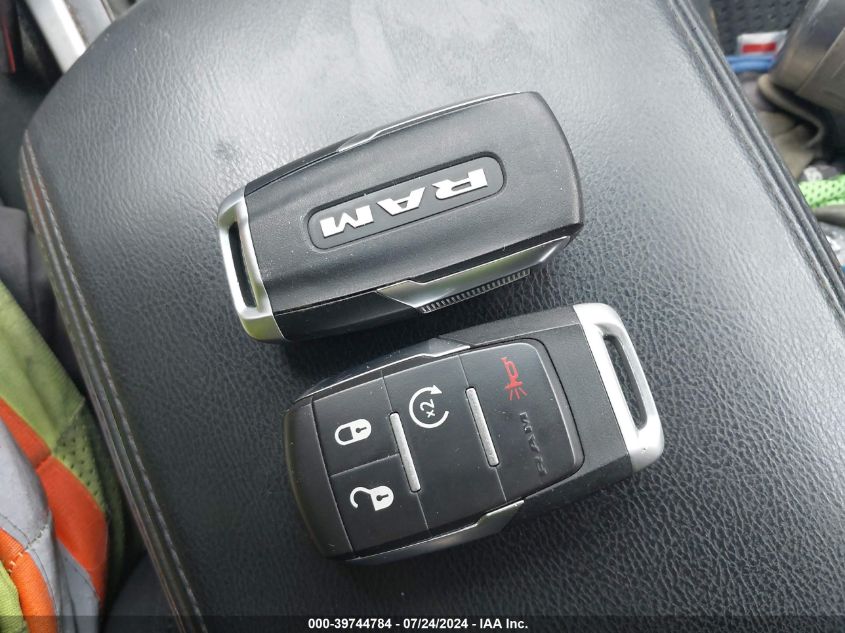 2021 Ram 3500 Big Horn 4X4 8' Box VIN: 3C63RRHL5MG700725 Lot: 39744784