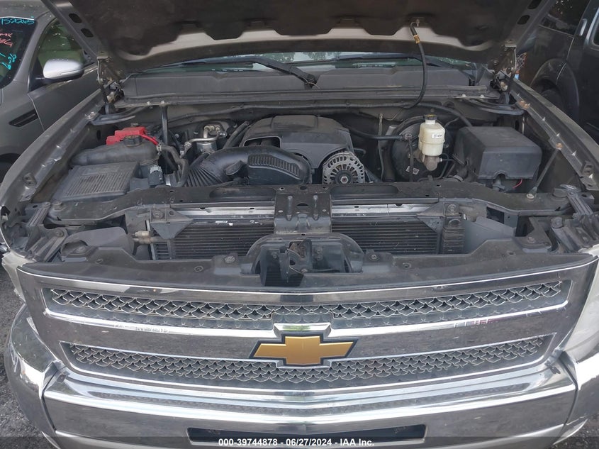 2013 CHEVROLET SILVERADO 1500 LT - 1GCRCSE01DZ334221