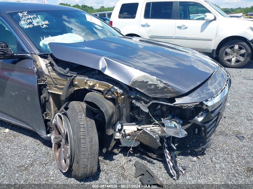 VIN 1HGCV1F67JA078532 2018 HONDA ACCORD EXL