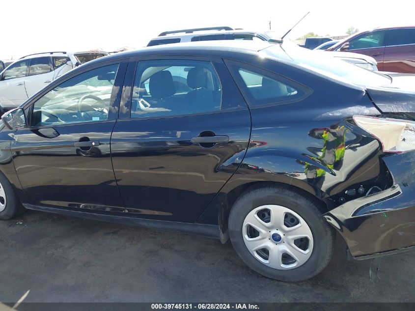 2017 Ford Focus S VIN: 1FADP3E26HL267040 Lot: 39745131