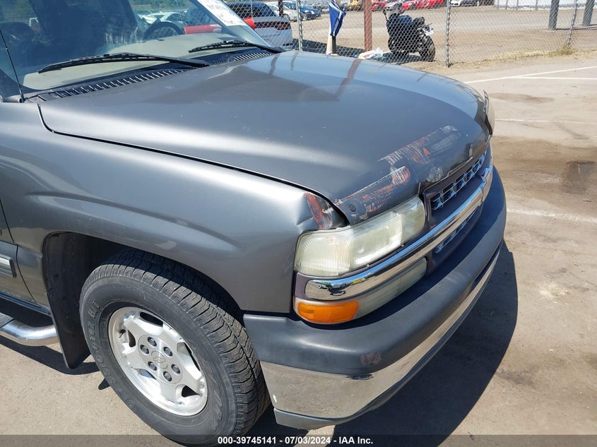 2000 Chevrolet Silverado 1500 C1500 VIN: 2GCEC19T1Y1223535 Lot: 39745141