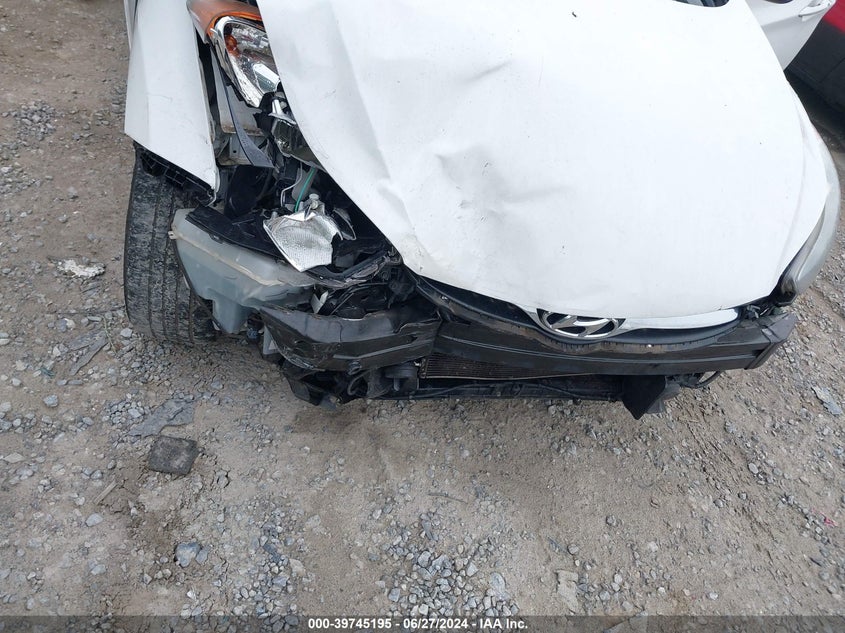 2013 Hyundai Elantra Gls/Limited VIN: 5NPDH4AE9DH201190 Lot: 39745195