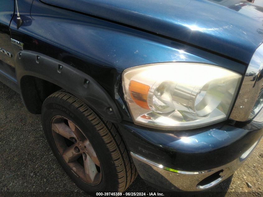 2007 Dodge Ram 1500 Slt/Trx4 Off Road/Sport VIN: 1D7HU18207J620411 Lot: 39745359