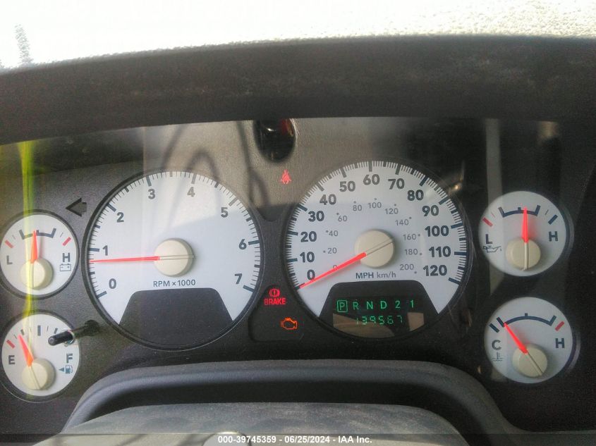 2007 Dodge Ram 1500 Slt/Trx4 Off Road/Sport VIN: 1D7HU18207J620411 Lot: 39745359