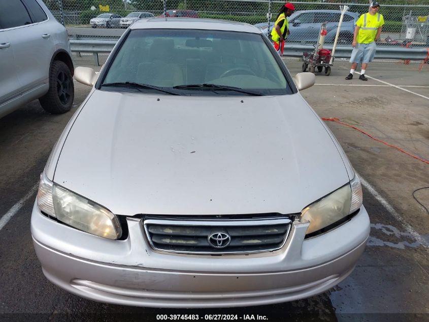 2000 Toyota Camry Le V6 VIN: 4T1BF22K3YU935711 Lot: 39745483