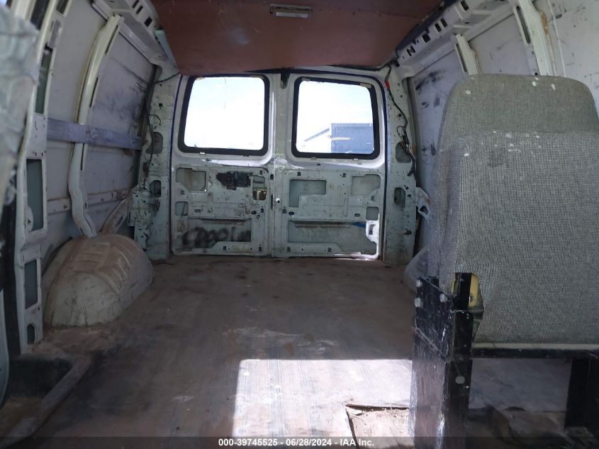 2005 Chevrolet Express VIN: 1GCGG25V951185631 Lot: 39745525