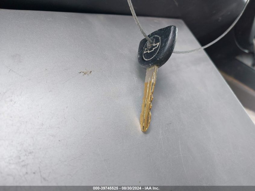 2005 Chevrolet Express VIN: 1GCGG25V951185631 Lot: 39745525