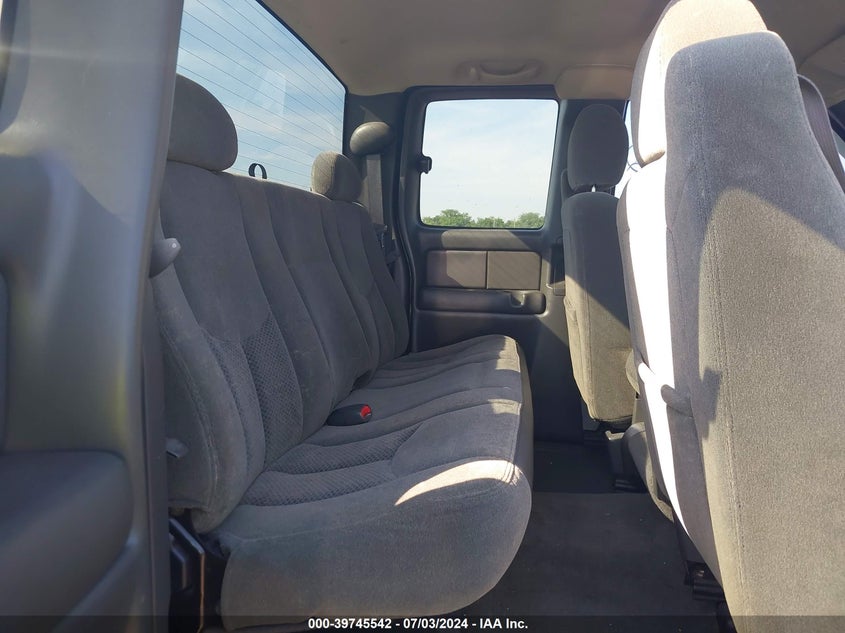 2004 Chevrolet Silverado 1500 Z71 VIN: 2GCEK19T241301138 Lot: 39745542