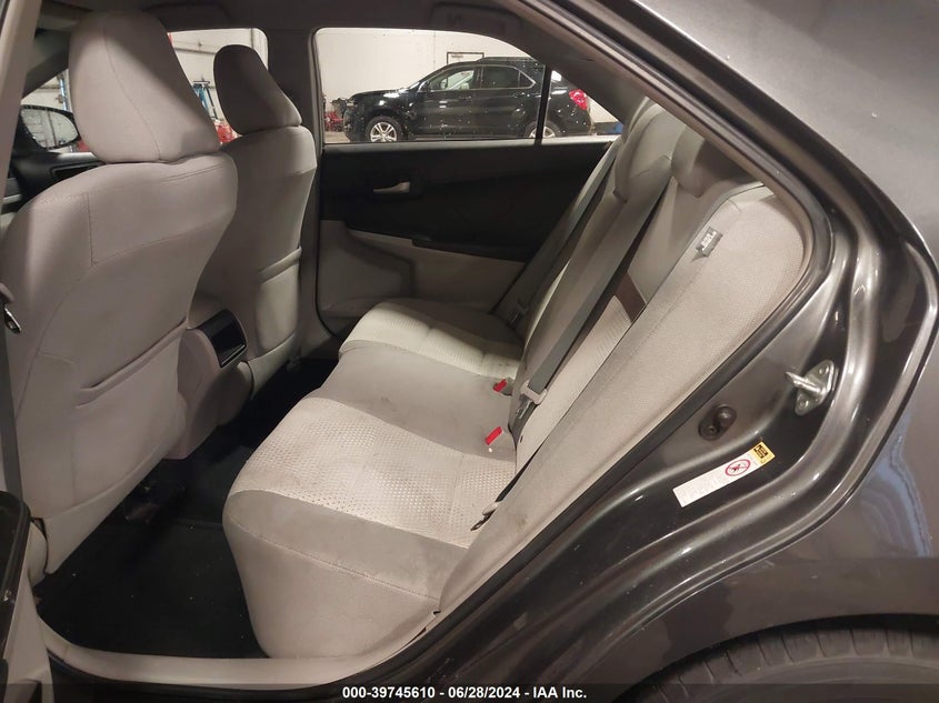 2012 Toyota Camry Le VIN: 4T1BF1FK2CU046850 Lot: 39745610