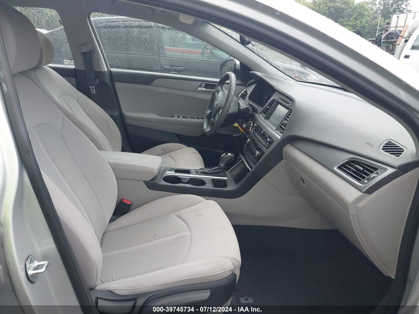 2016 HYUNDAI SONATA SE - 5NPE24AF2GH370003