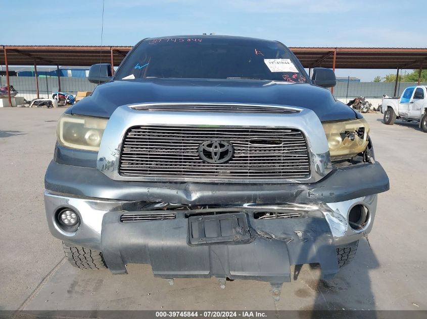 2008 Toyota Tundra Sr5 5.7L V8 VIN: 5TFEV54108X038712 Lot: 39745844