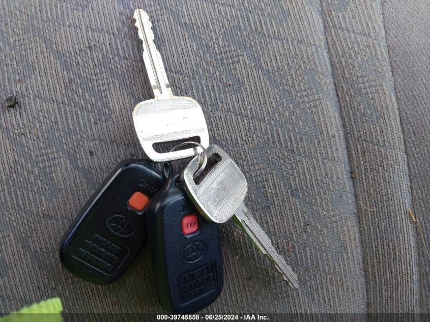 2003 Toyota Tacoma Base V6 VIN: 5TEWN72NX3Z215693 Lot: 39745858