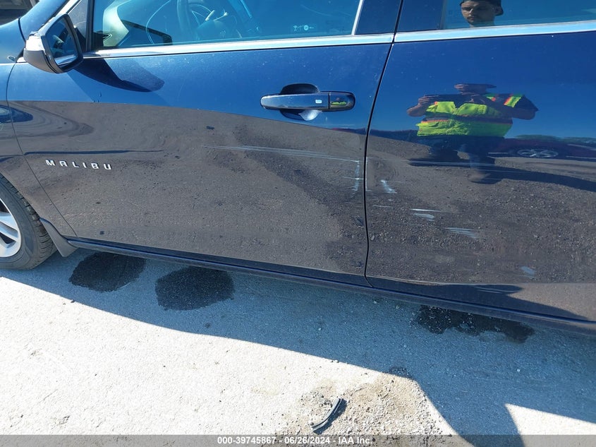 2017 Chevrolet Malibu Lt VIN: 1G1ZE5ST9HF131040 Lot: 39745867