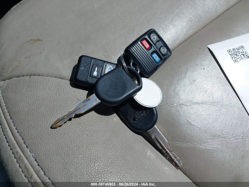 2010 Ford Focus Sel VIN: 1FAHP3HN9AW223772 Lot: 39745903