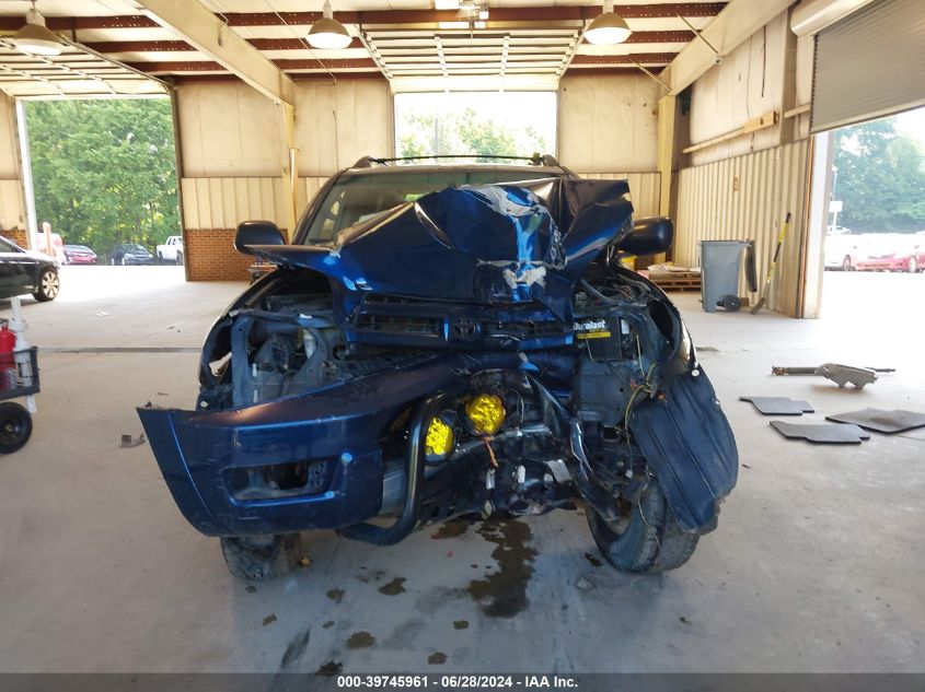 2004 Toyota 4Runner Sr5/Sport VIN: JTEBT14RX48013839 Lot: 39745961