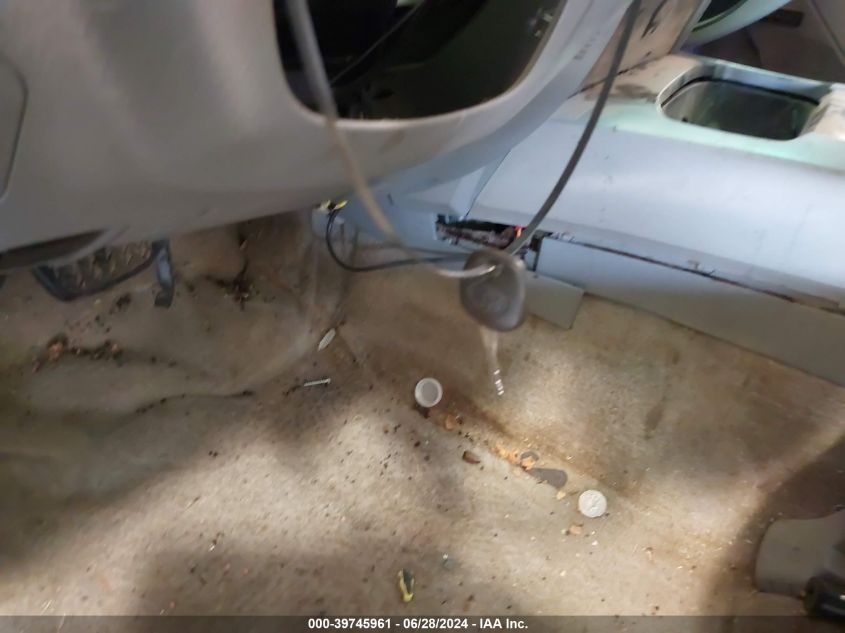 2004 Toyota 4Runner Sr5/Sport VIN: JTEBT14RX48013839 Lot: 39745961