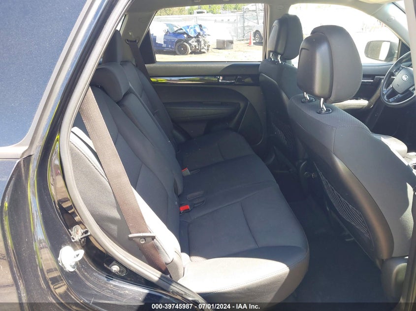 2011 Kia Sorento Lx VIN: 5XYKT4A16BG069061 Lot: 39745987