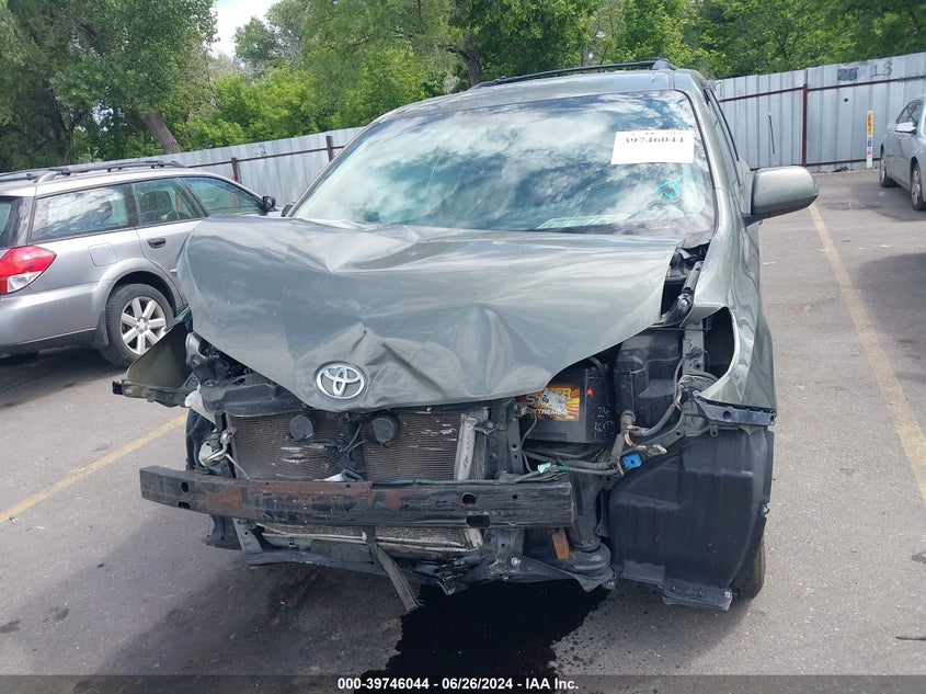 2011 Toyota Sienna Le V6 VIN: 5TDKK3DC5BS126752 Lot: 39746044