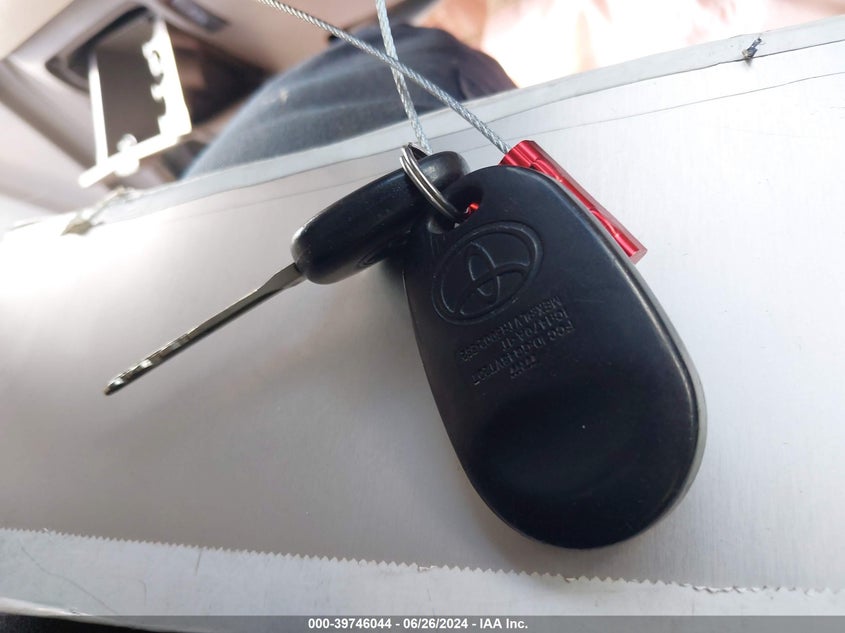 2011 Toyota Sienna Le V6 VIN: 5TDKK3DC5BS126752 Lot: 39746044