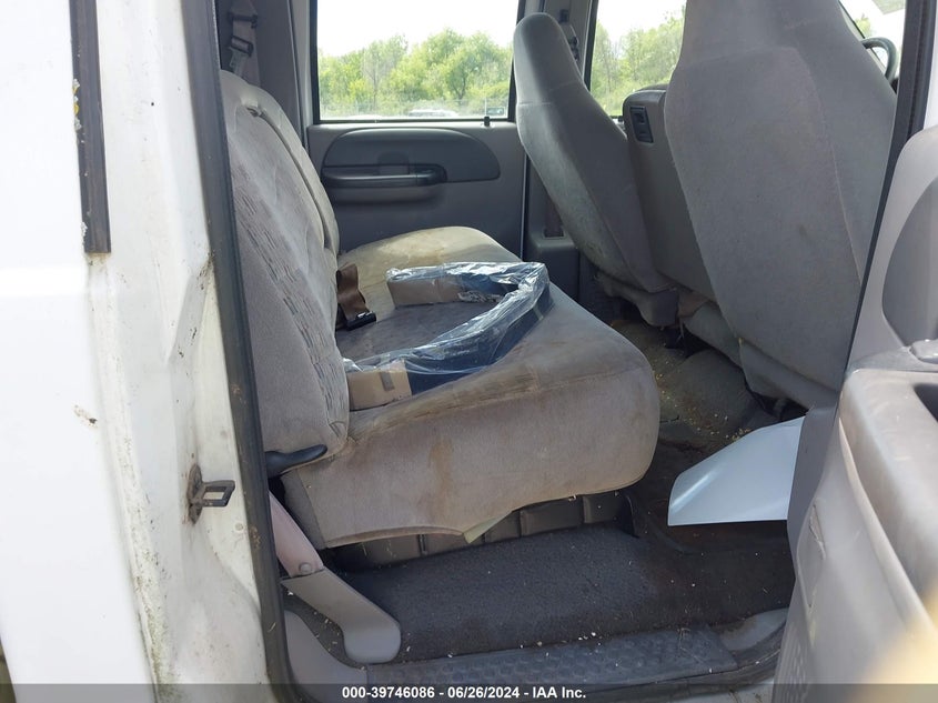 1999 Ford F-250 Lariat/Xl/Xlt VIN: 1FTNW21F3XED23362 Lot: 39746086