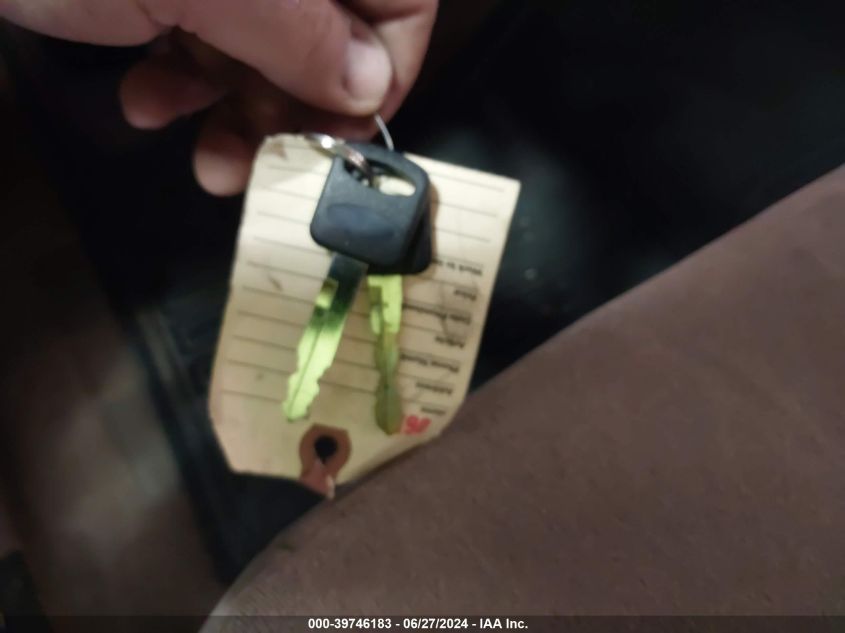 1994 Ford F150 VIN: 1FTEX15H4RKA98716 Lot: 39746183